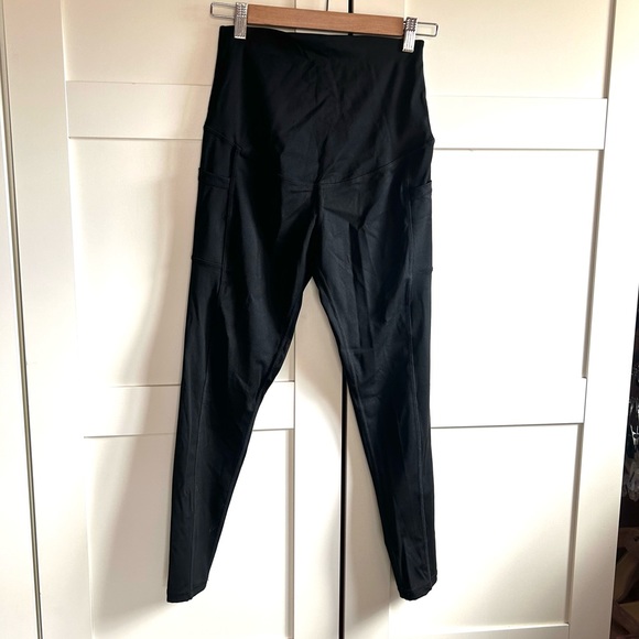 Gillya Maternity Over the Belly Leggings w/ side pockets NWOT Black, size small - Picture 3 of 13